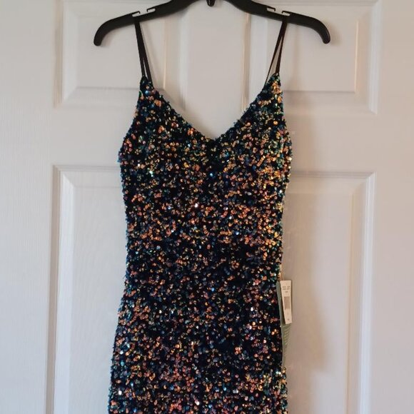 NEW! SHOWSTOPPER! B. Smart Sequin Bodycon Special Occasion Party Dress Size 7 - Picture 6 of 13